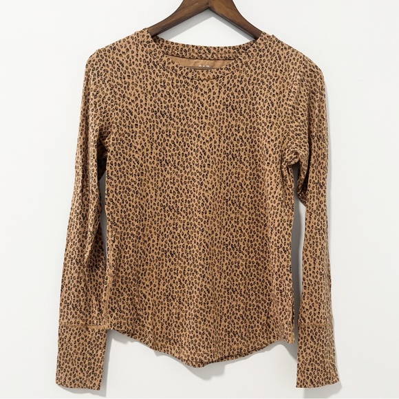 GAP Tops - Gap Heather T Cheetah Print Long Sleeve Top Womens Size Medium Casual Layers
